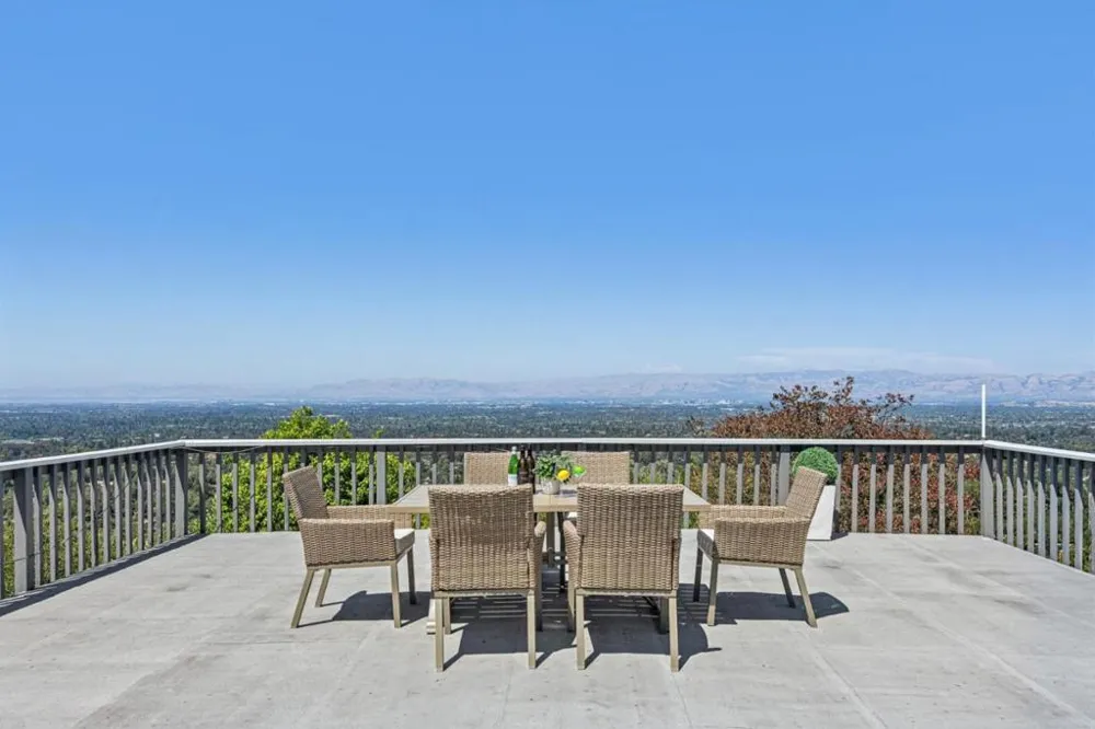 16490 Wood Acres Road Los Gatos, CA 95030