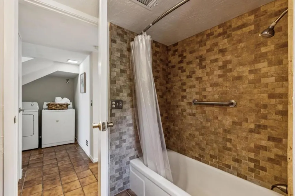16490 Wood Acres Road Los Gatos, CA 95030