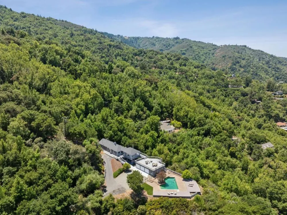 16490 Wood Acres Road Los Gatos, CA 95030