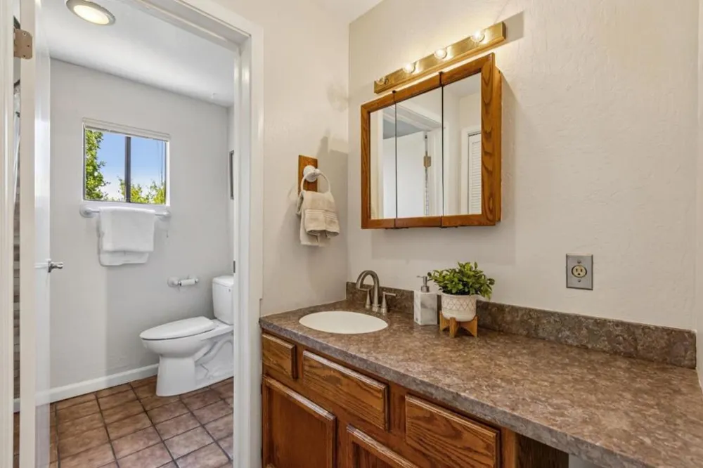 16490 Wood Acres Road Los Gatos, CA 95030