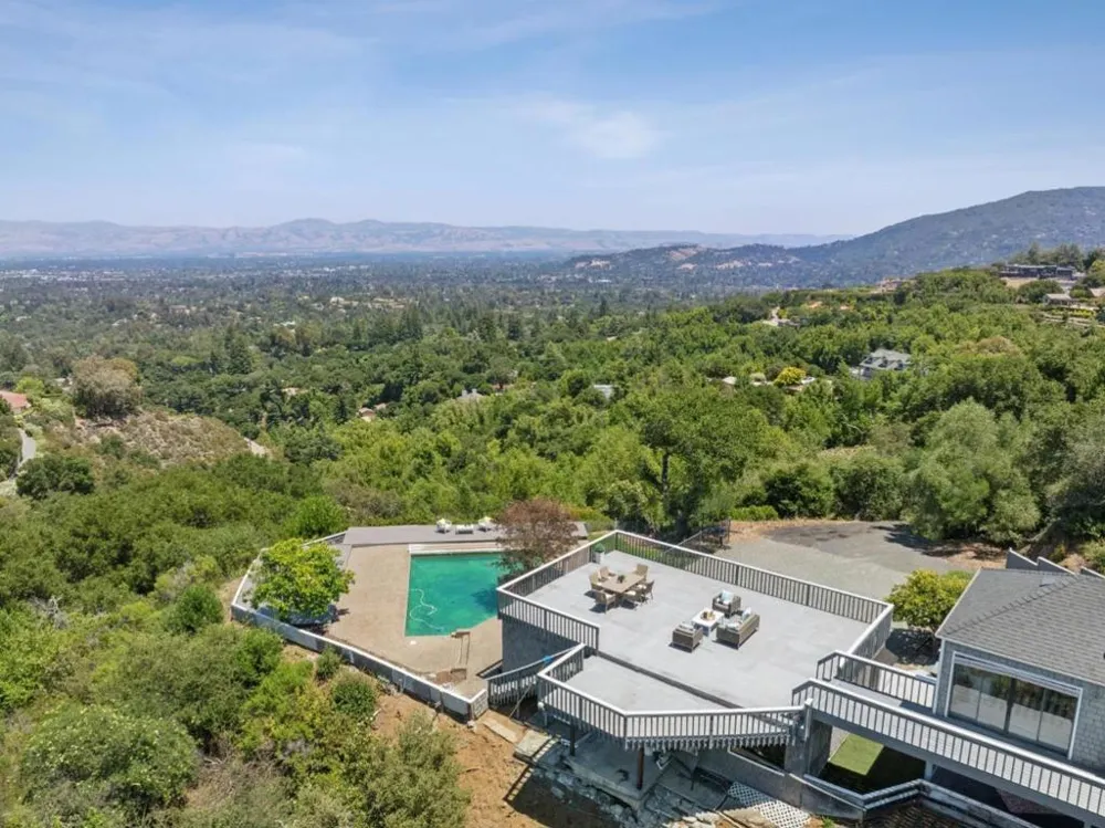 16490 Wood Acres Road Los Gatos, CA 95030
