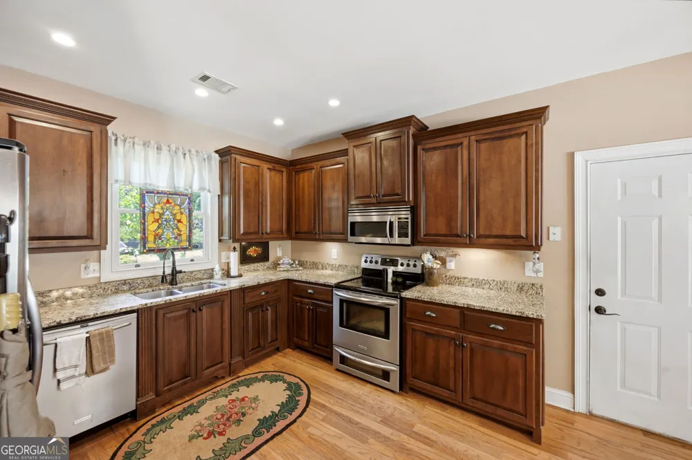 200 W Main ST Forsyth, GA 31029