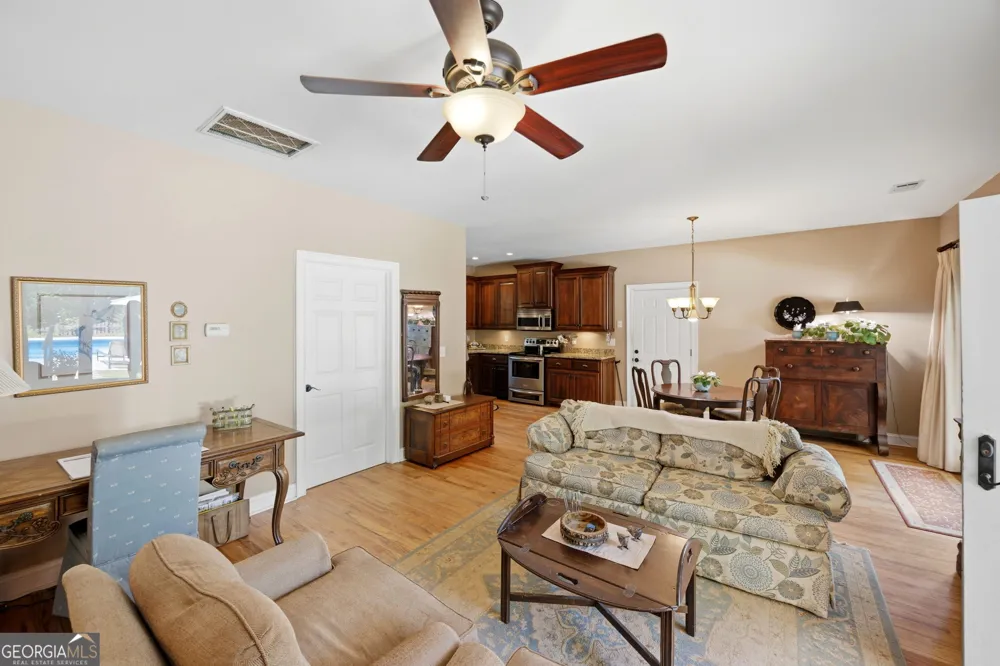 200 W Main ST Forsyth, GA 31029