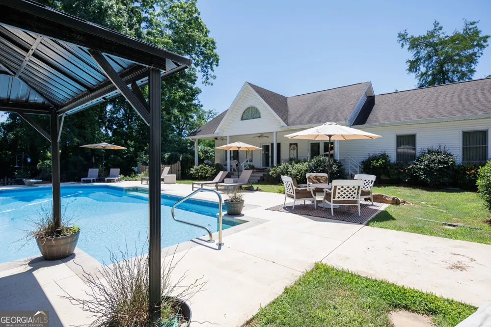 200 W Main ST Forsyth, GA 31029