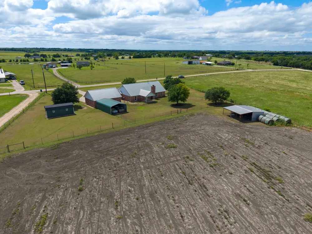 314 Jackson Heights Lorena, TX 76655