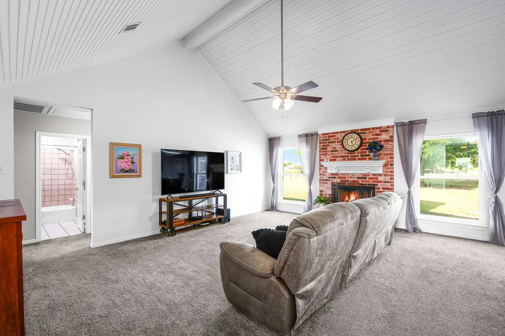 314 Jackson Heights Lorena, TX 76655