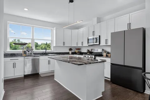 3981 Trailway Commons Circle