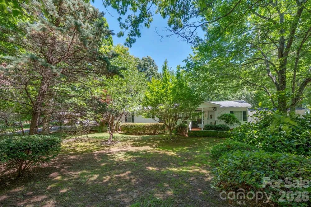 98 Lanning Drive Columbus, NC 28722