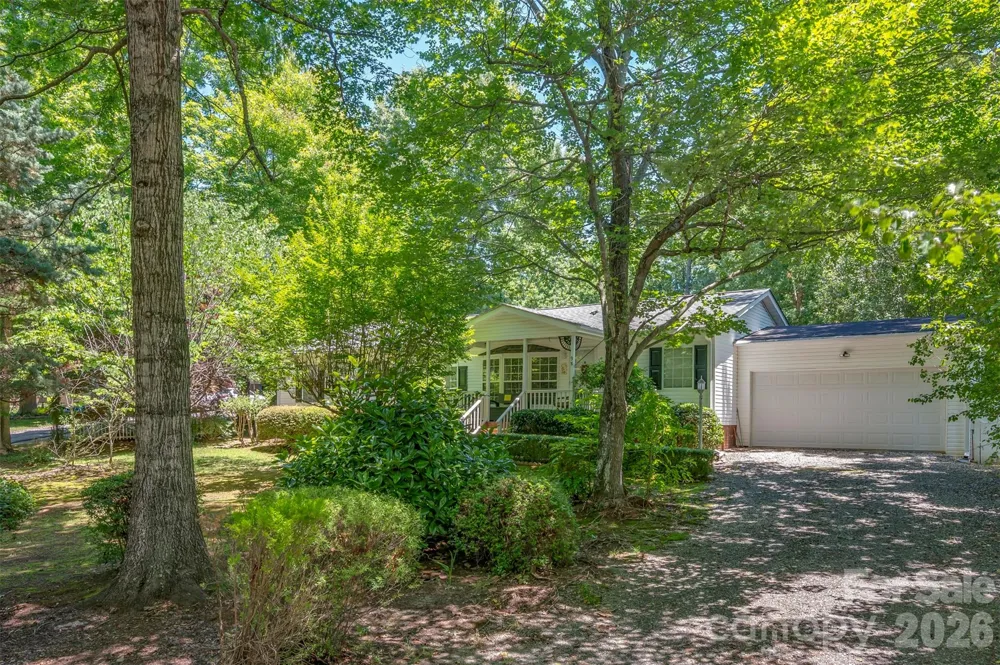 98 Lanning Drive Columbus, NC 28722
