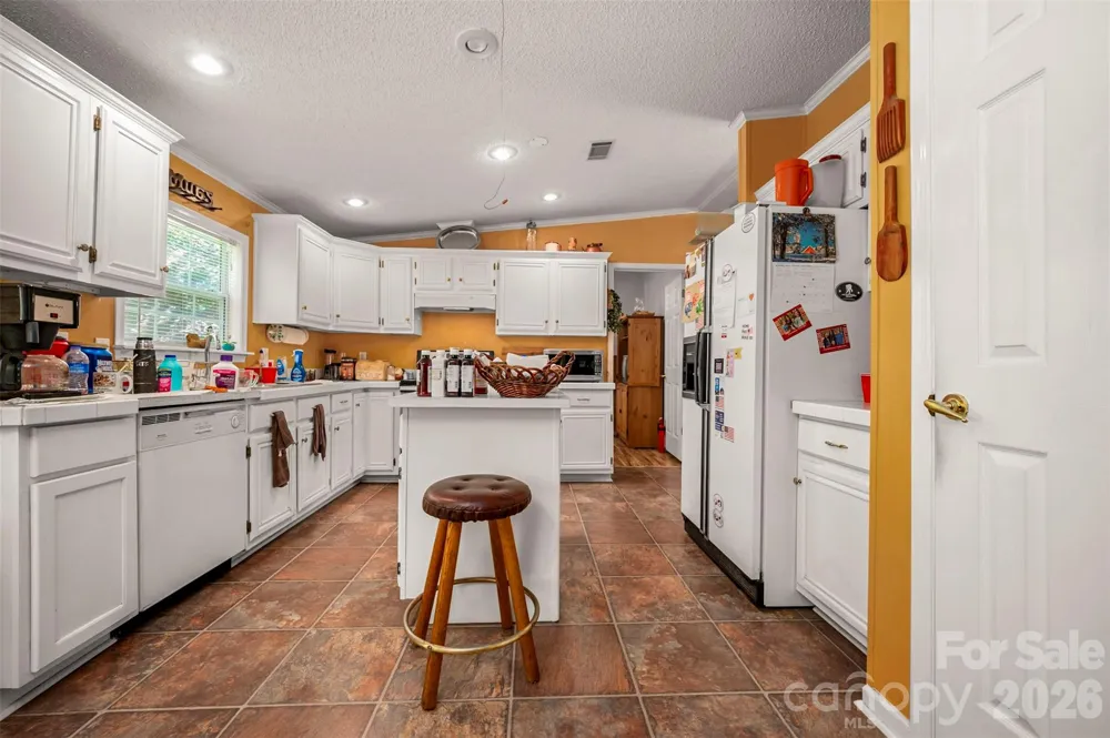 98 Lanning Drive Columbus, NC 28722