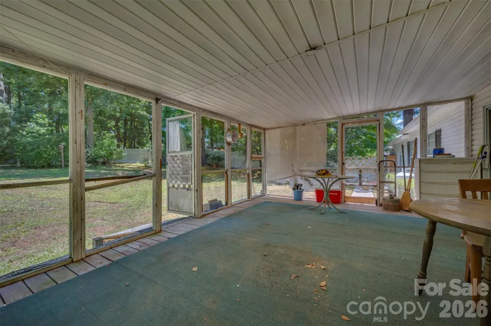 98 Lanning Drive Columbus, NC 28722