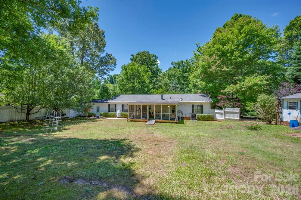98 Lanning Drive Columbus, NC 28722