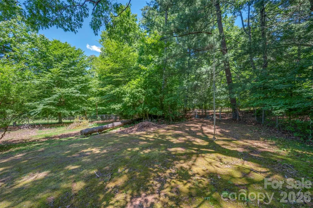 98 Lanning Drive Columbus, NC 28722
