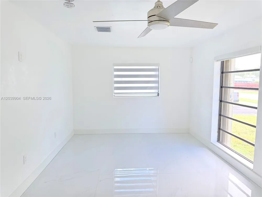 18133 SW 93rd Ave Palmetto Bay, FL 33157