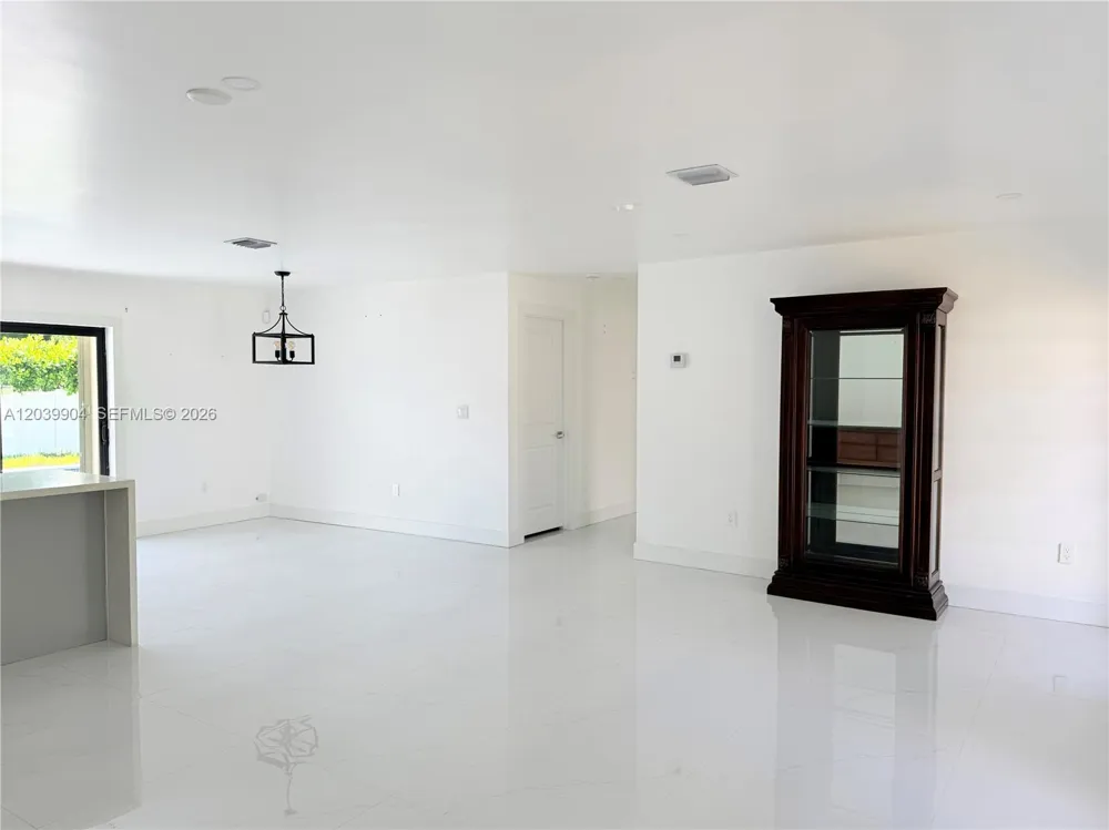 18133 SW 93rd Ave Palmetto Bay, FL 33157