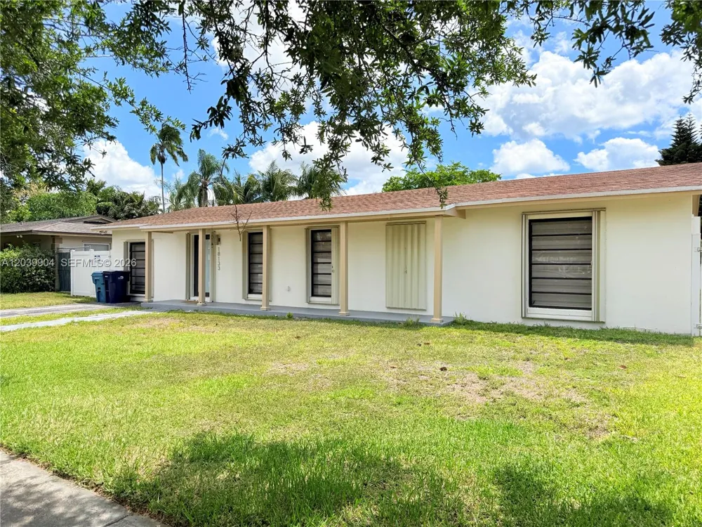 18133 SW 93rd Ave Palmetto Bay, FL 33157