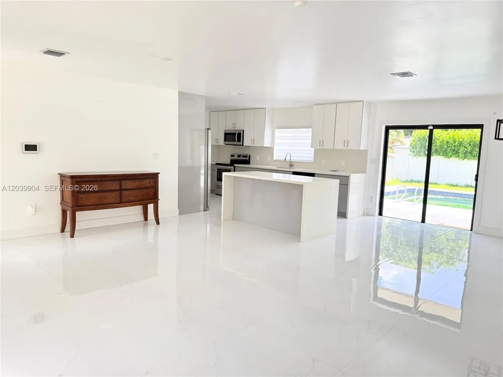 18133 SW 93rd Ave Palmetto Bay, FL 33157
