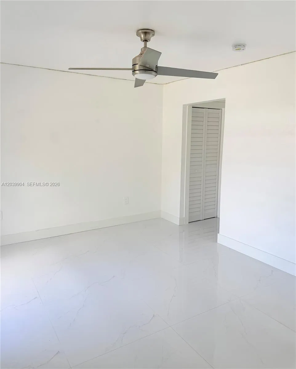18133 SW 93rd Ave Palmetto Bay, FL 33157