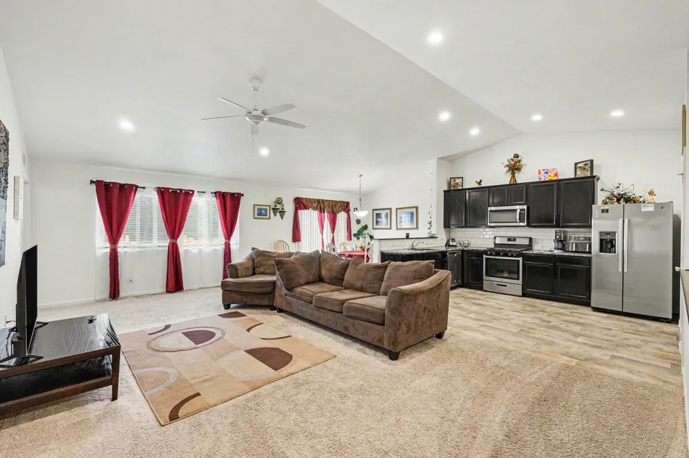 501 Pioneer Trail Cedar Springs, MI 49319