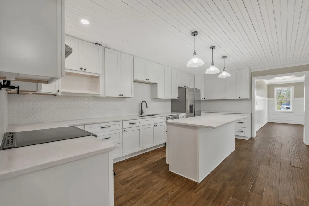 90 Day Rd Leoma, TN 38468