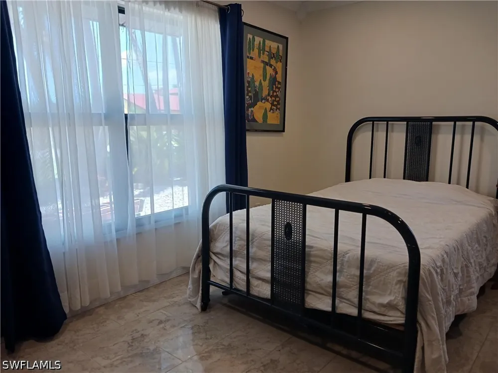 SE 24th Place Cape Coral, FL 33904