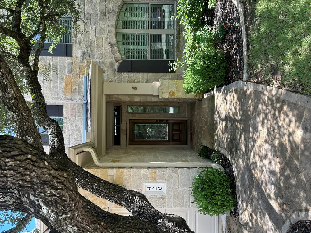 420 Wild Rose Drive Austin, TX 78737