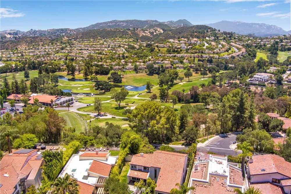 24408 Voltara Court Calabasas, CA 91302