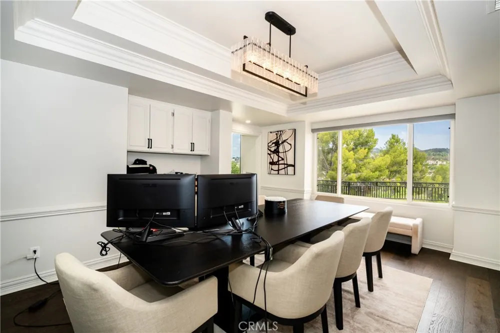 24408 Voltara Court Calabasas, CA 91302
