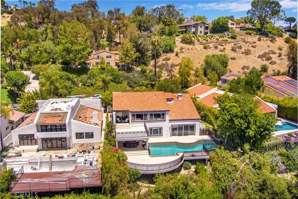 24408 Voltara Court Calabasas, CA 91302