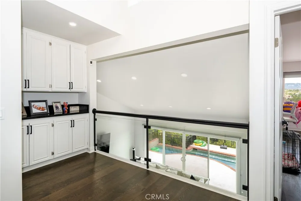 24408 Voltara Court Calabasas, CA 91302
