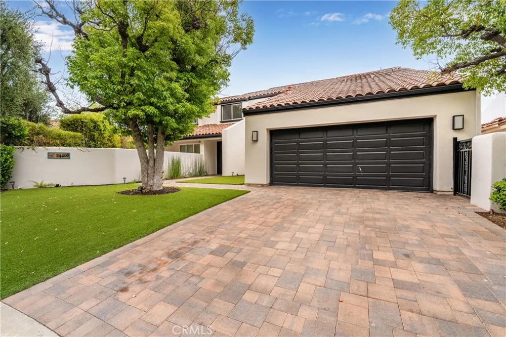 24408 Voltara Court Calabasas, CA 91302