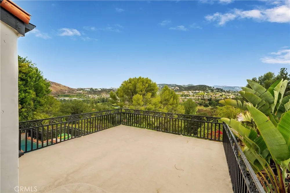 24408 Voltara Court Calabasas, CA 91302