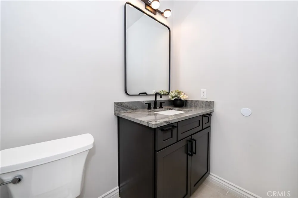 24408 Voltara Court Calabasas, CA 91302