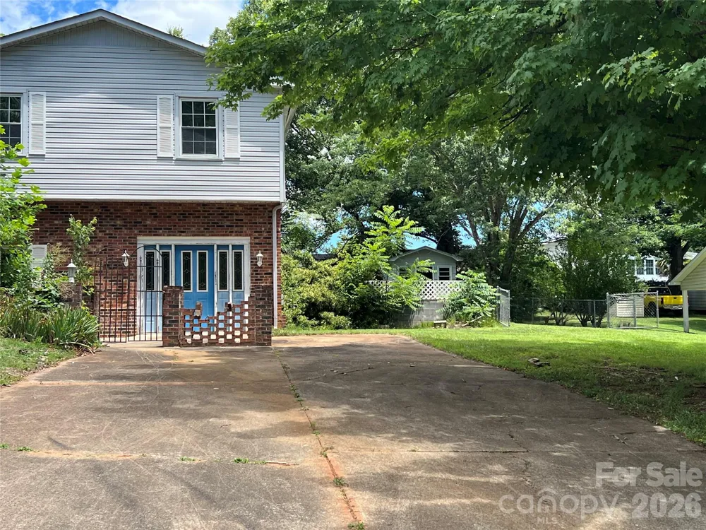 139 Vista Drive Forest City, NC 28043