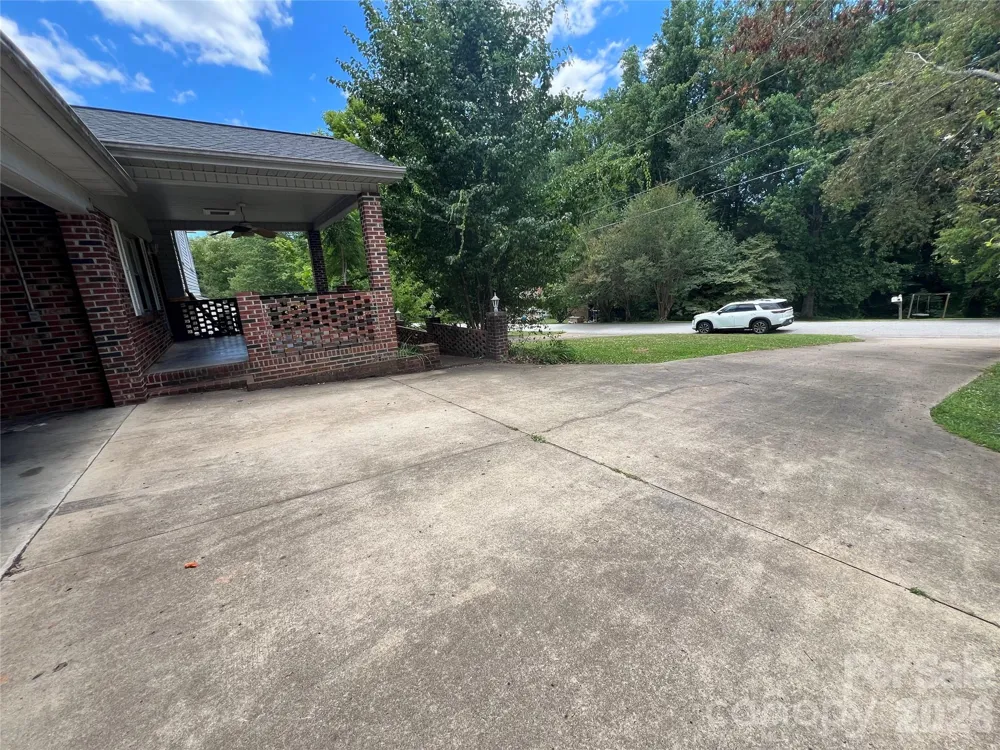 139 Vista Drive Forest City, NC 28043