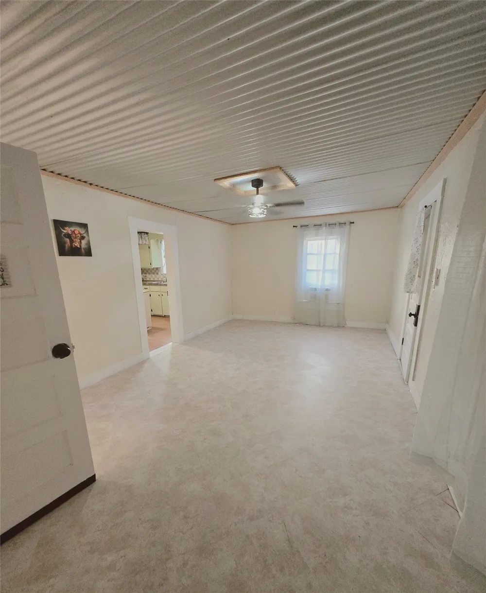 404 Hill Street Itasca, TX 76055