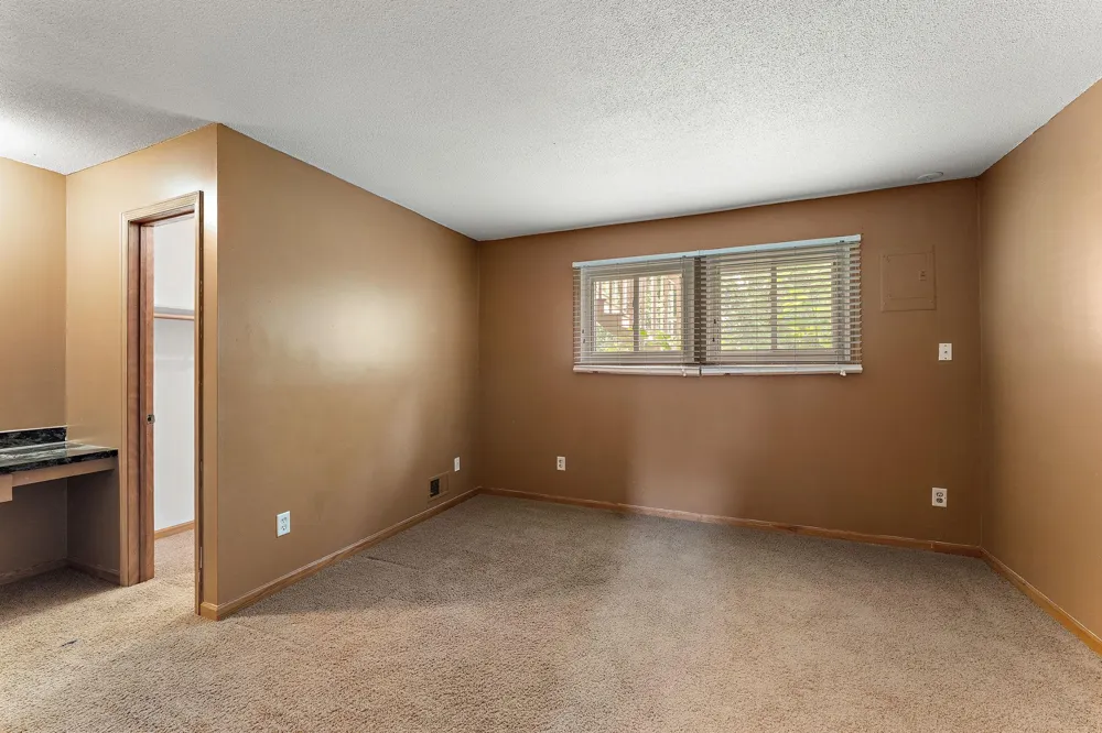 12131 Drake Street NW Coon Rapids, MN 55448