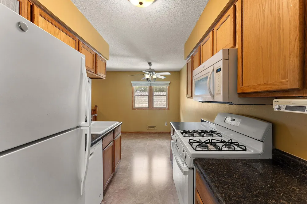 12131 Drake Street NW Coon Rapids, MN 55448