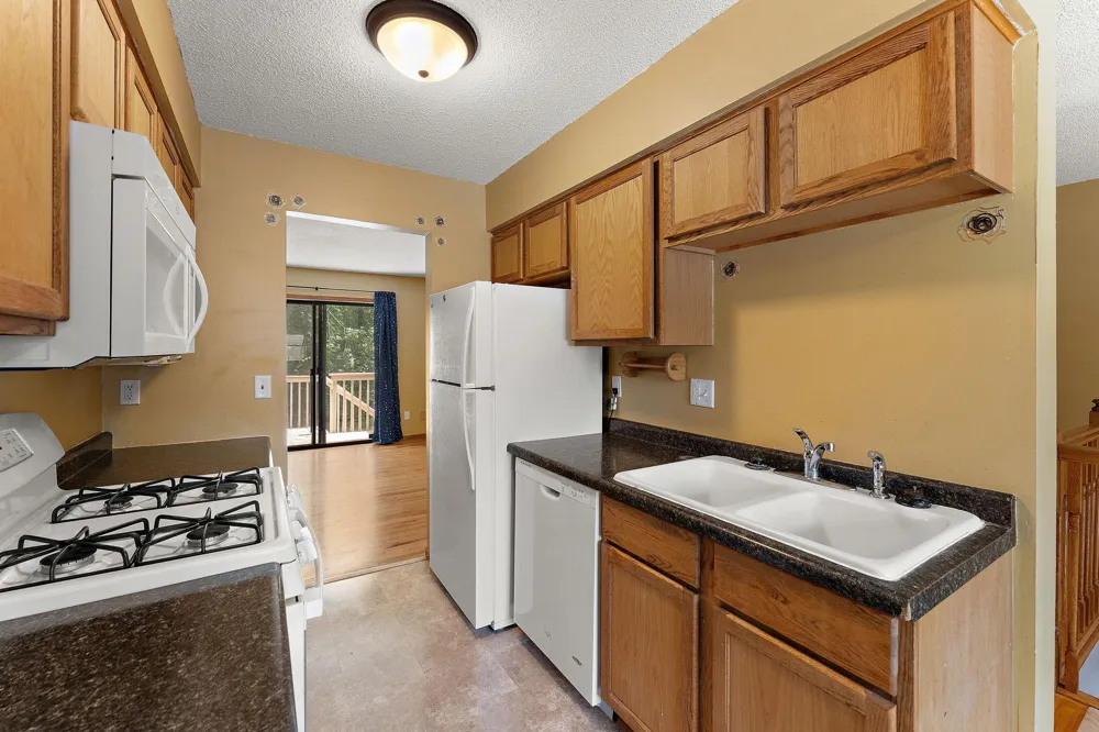 12131 Drake Street NW Coon Rapids, MN 55448