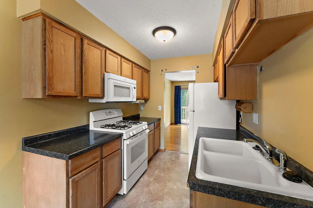 12131 Drake Street NW Coon Rapids, MN 55448