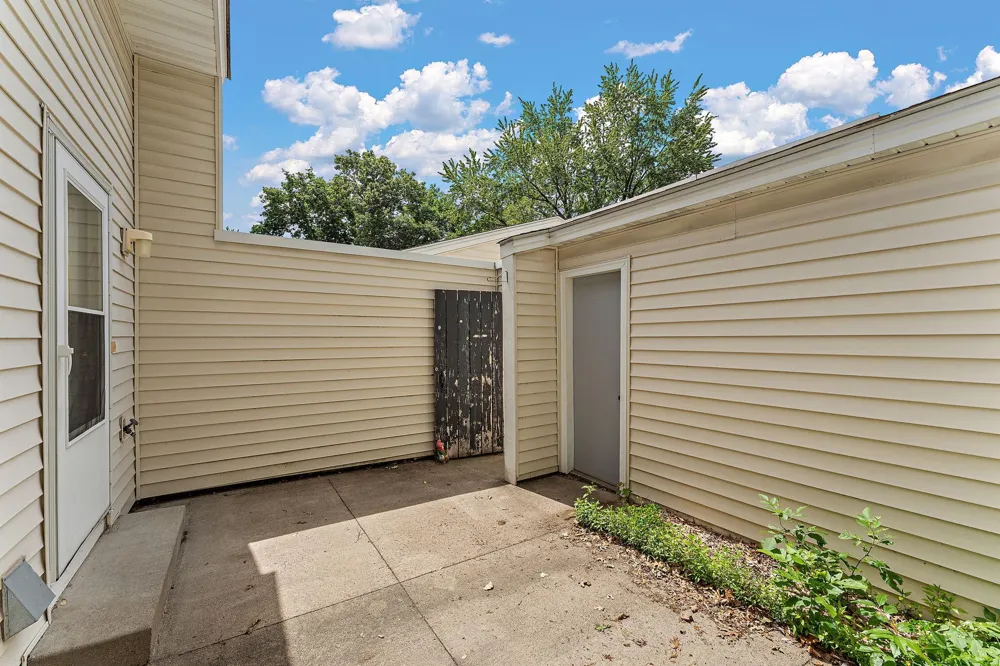 12131 Drake Street NW Coon Rapids, MN 55448