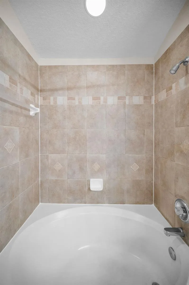8525 SHALLOW CREEK New Port Richey, FL 34653