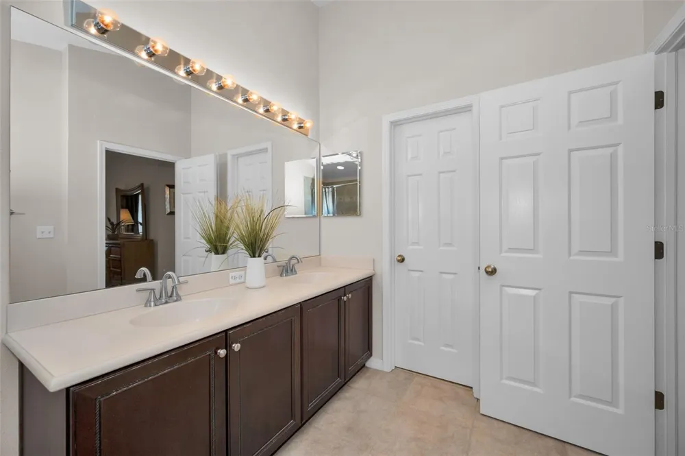 8525 SHALLOW CREEK New Port Richey, FL 34653