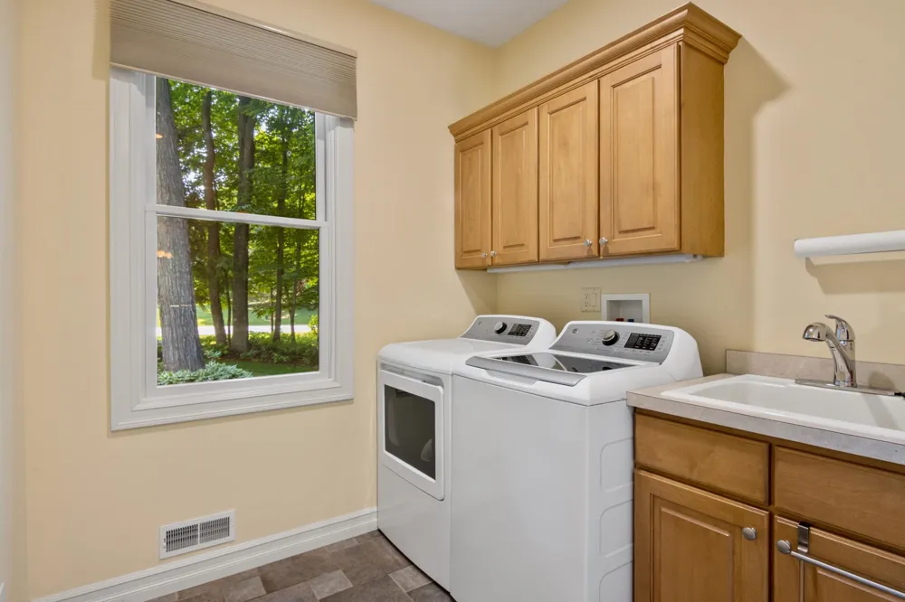 2725 Blue Meadow Drive Long Lake Township, MI 49685