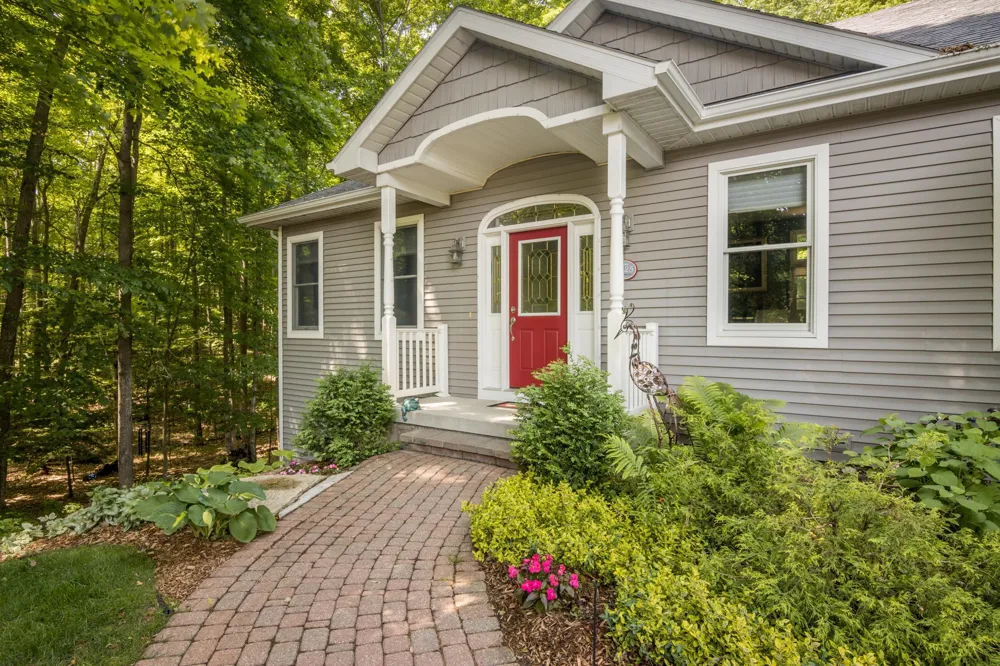 2725 Blue Meadow Drive Long Lake Township, MI 49685