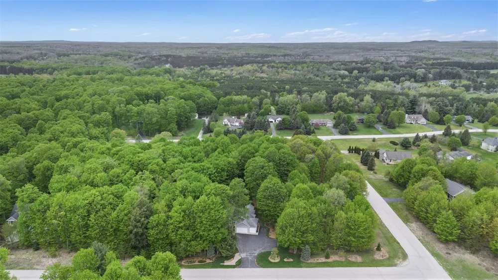 2725 Blue Meadow Drive Long Lake Township, MI 49685