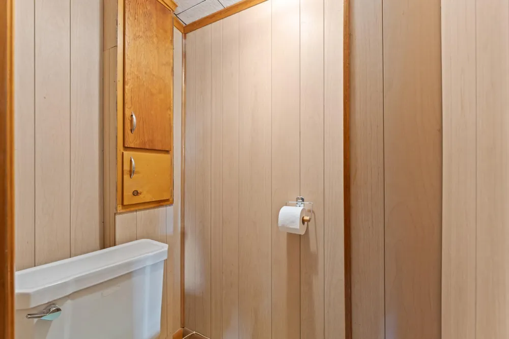 145 6th Street NW Plainview, MN 55964