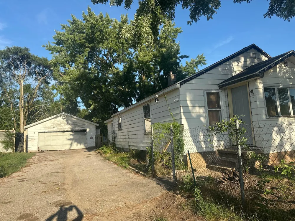 617 Gestner Road Benton Harbor, MI 49022