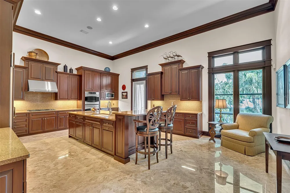 8132 SANDERLING ROAD Sarasota, FL 34242
