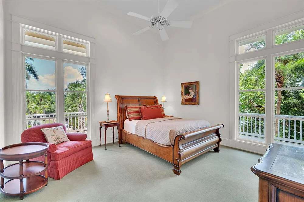 8132 SANDERLING ROAD Sarasota, FL 34242